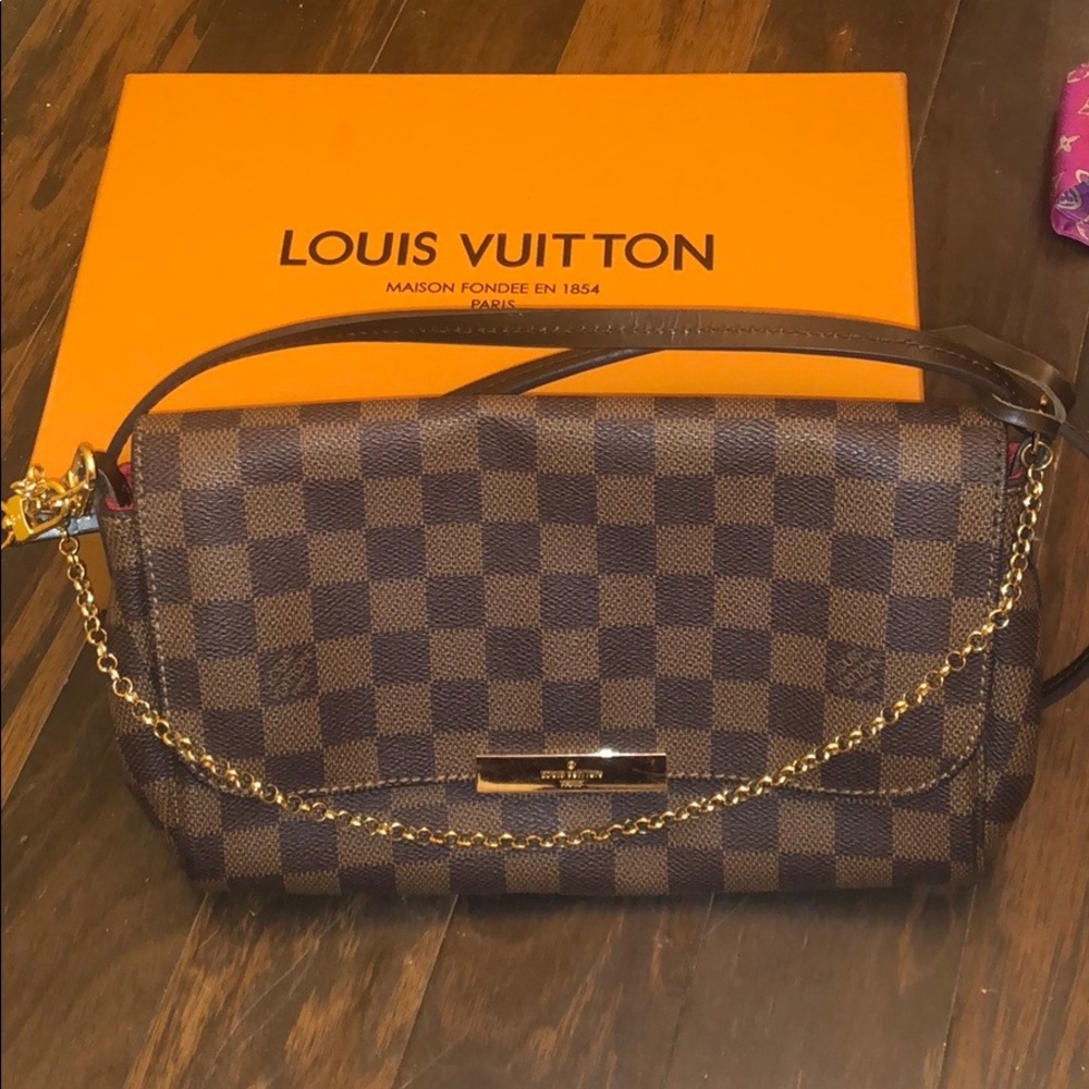 purse with box